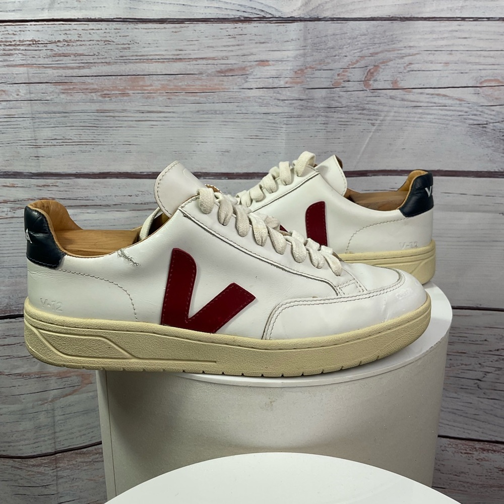 Veja W9 Black White & Red V-12 Leather Trainers
